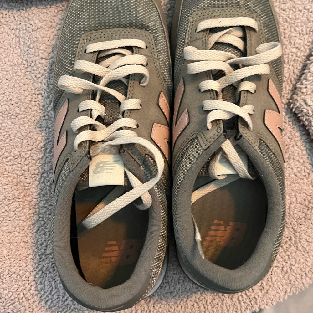 New balance women size 10. Good condition